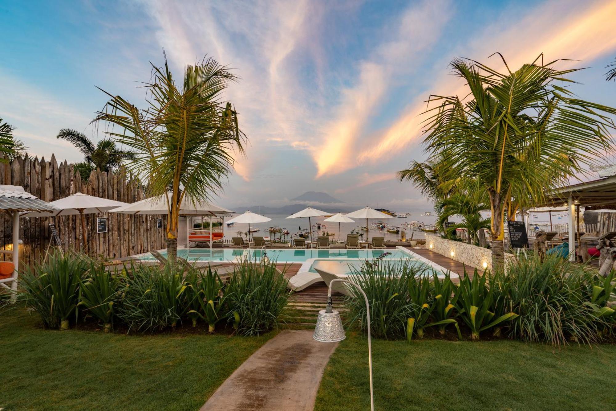 Paus Putih Hotel Lembongan Exterior foto
