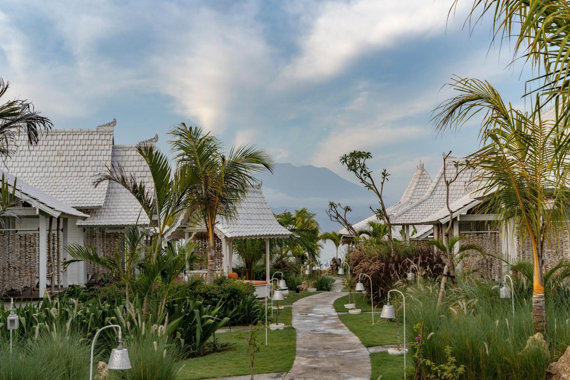 Paus Putih Hotel Lembongan Exterior foto
